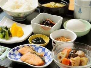 บุฟเฟ่ต์อาหารว่างแบบญี่ปุ่นและตะวันตก