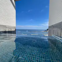 น้ำพุร้อนบนดาดฟ้าฟรี