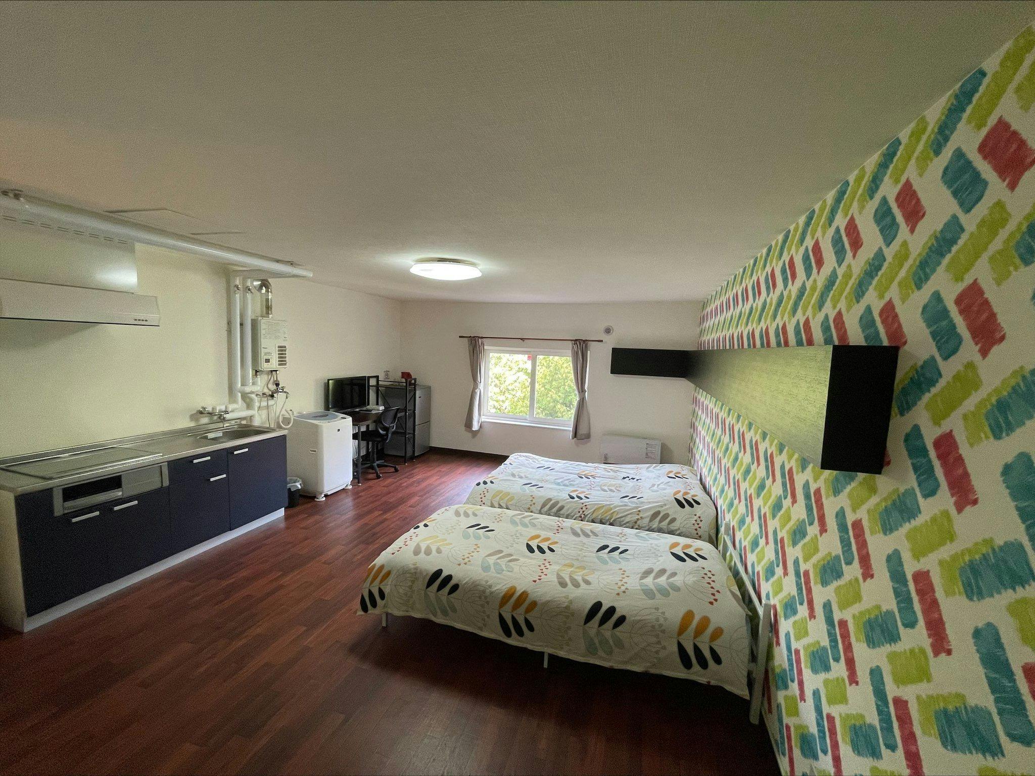 1 เตียงคู่ + 1 เตียงเดี่ยว