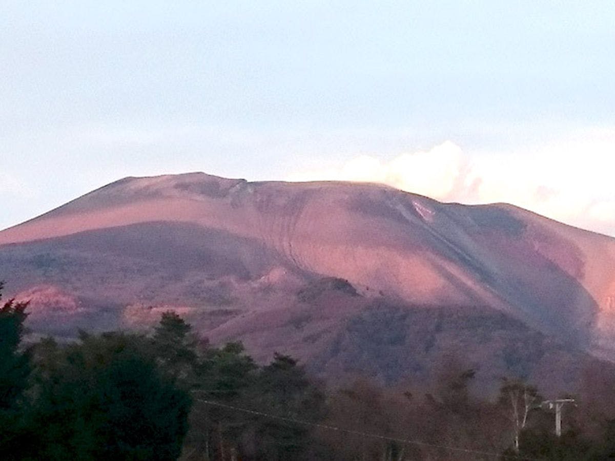 คุณสามารถชมวิวที่สวยงามของภูเขาอาซามะที่อยู่ใกล้เคียง