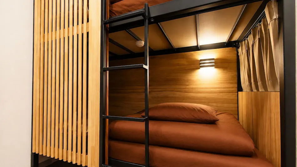 Namba Guesthouse Hive