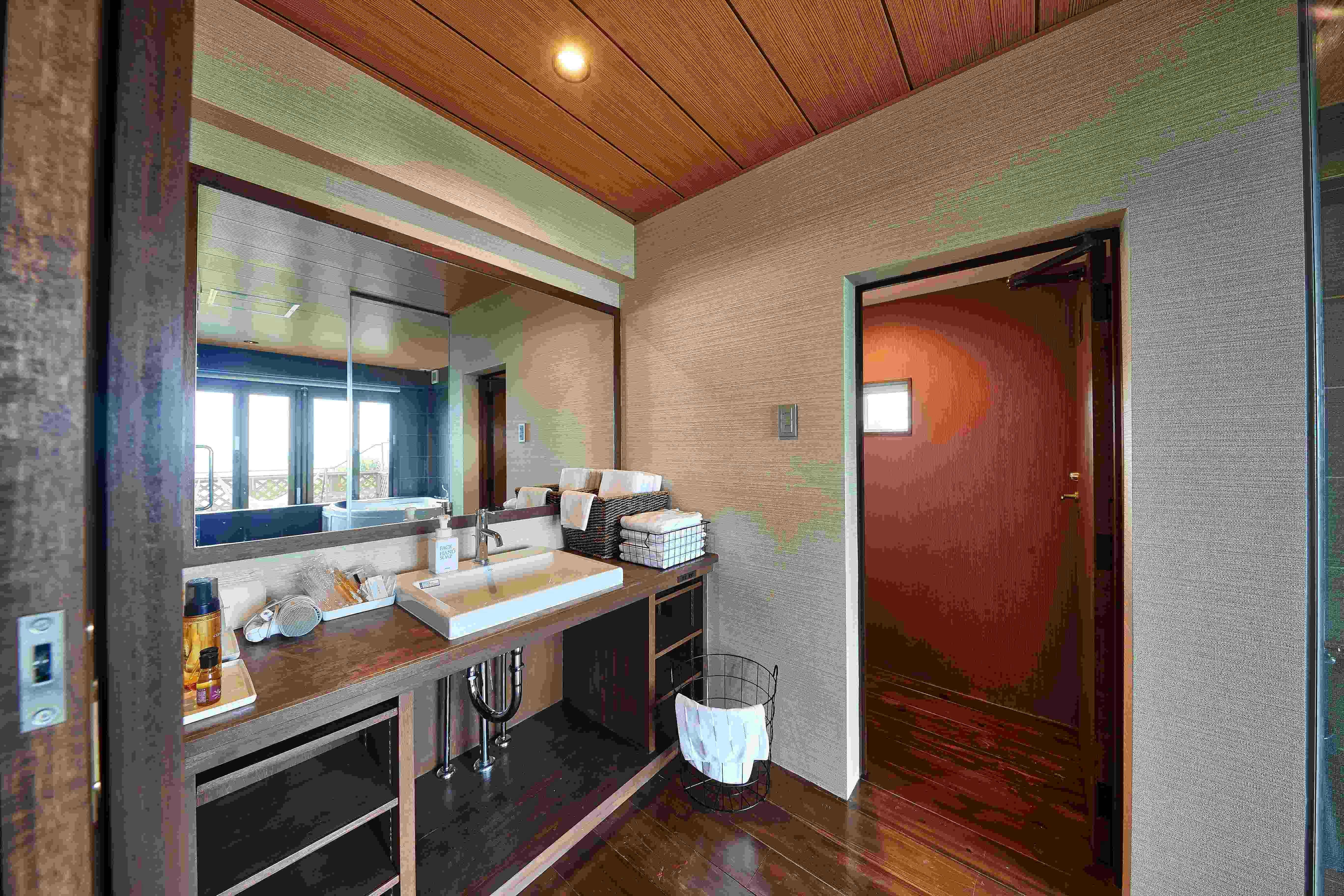 Nagahama Beach Resort KANON