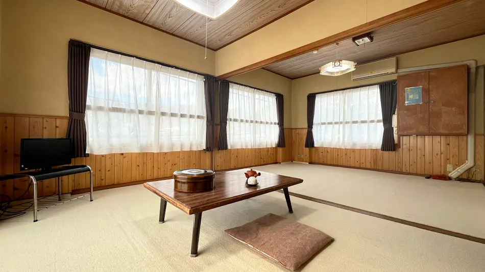 Usami Onsen Fugu and Local Fish Cuisine Inn Otsuka