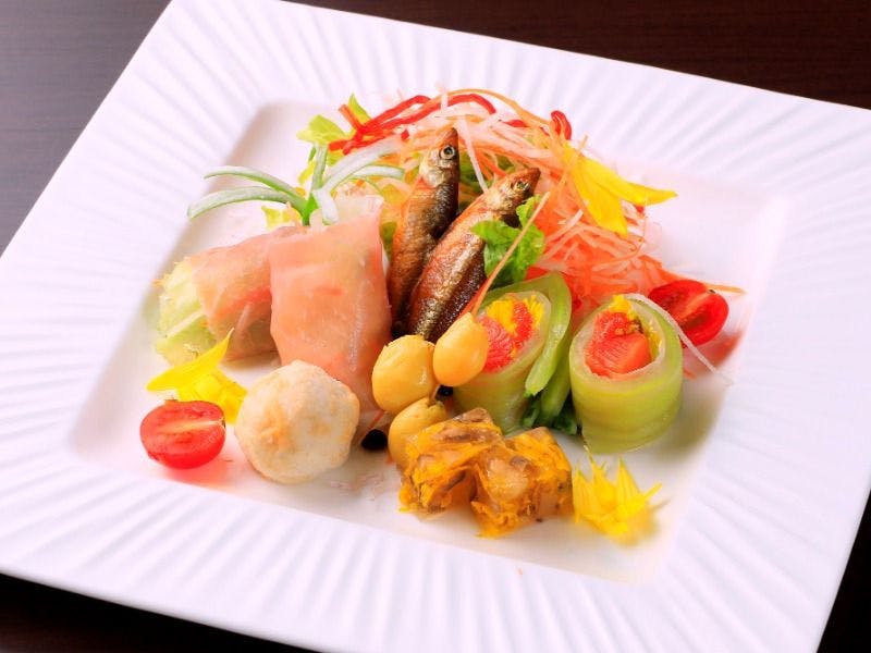 Hidangan Pembuka *Contoh