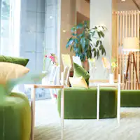 책 라운지로도...