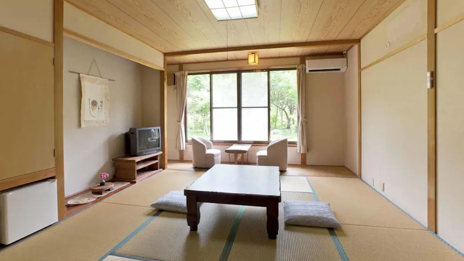 Seasonal Cuisine and Hot Springs Inn Tokiwaso