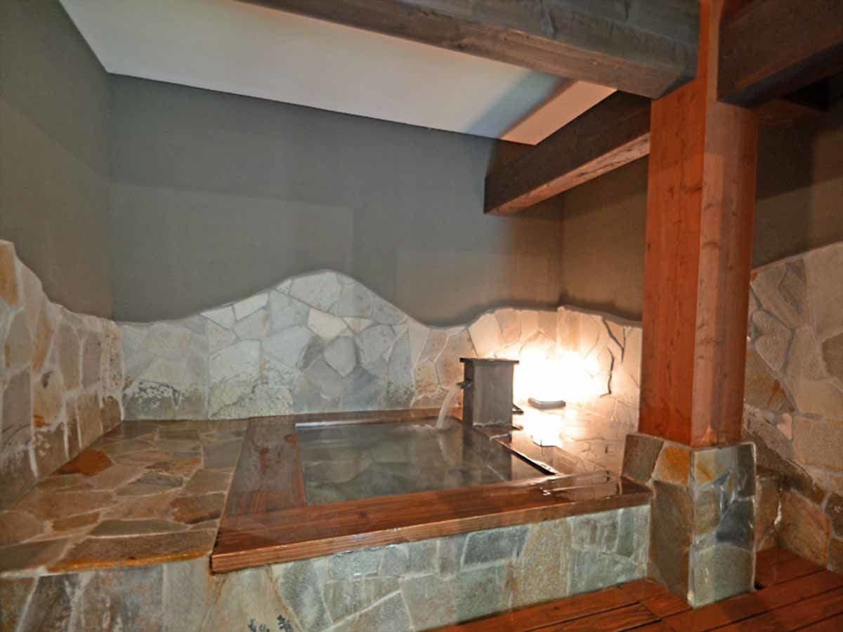 Seasonal Cuisine and Hot Springs Inn Tokiwaso