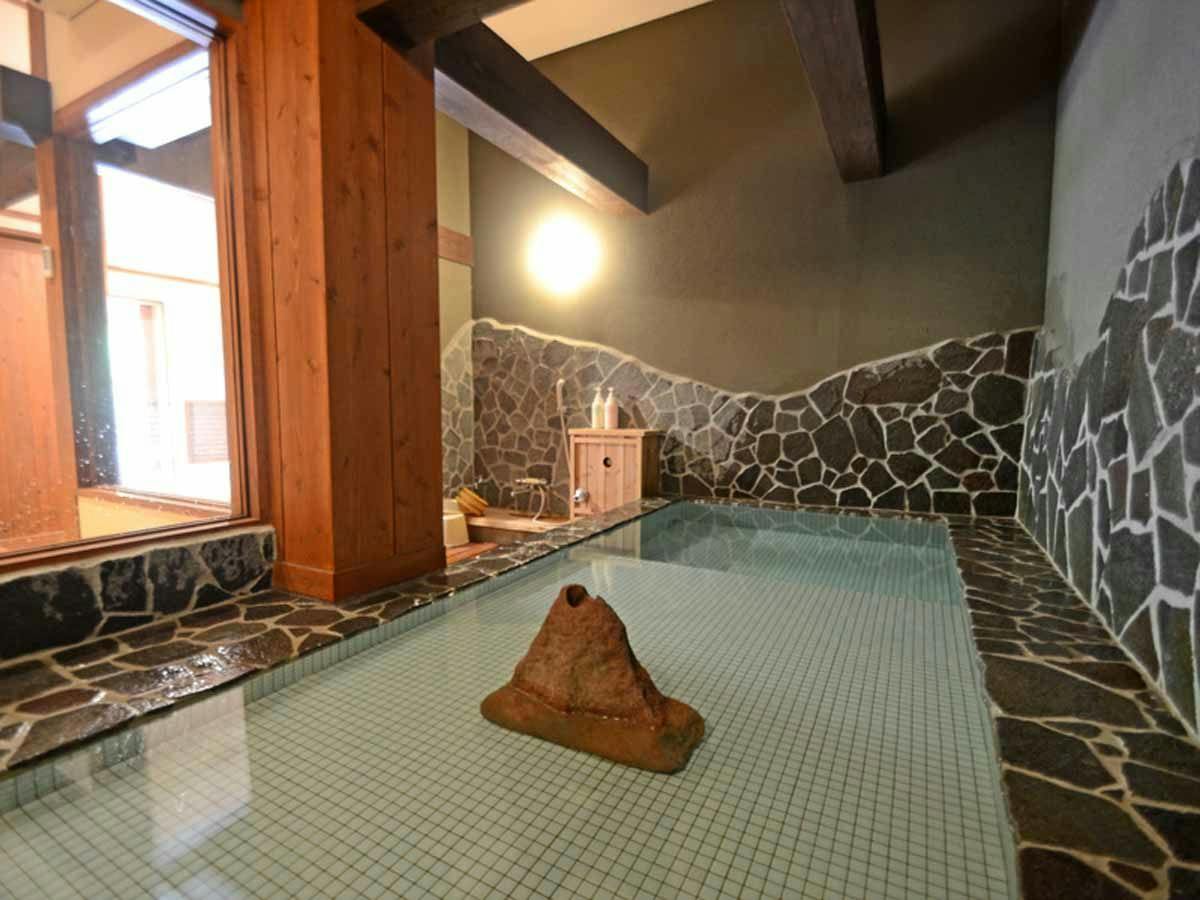 Seasonal Cuisine and Hot Springs Inn Tokiwaso