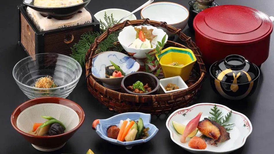 Seasonal Cuisine and Hot Springs Inn Tokiwaso
