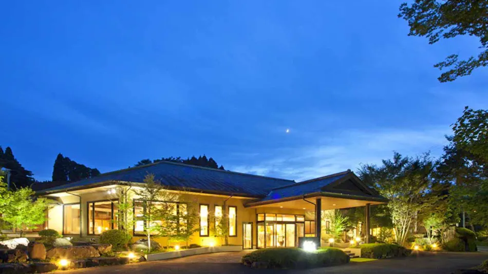 Seasonal Cuisine and Hot Springs Inn Tokiwaso