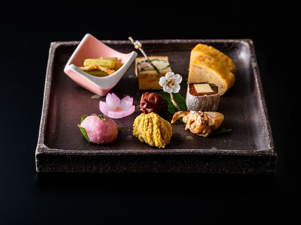 Seasonal Cuisine and Hot Springs Inn Tokiwaso