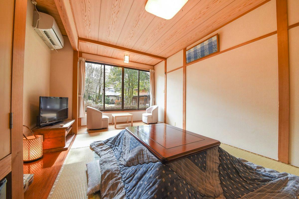 Seasonal Cuisine and Hot Springs Inn Tokiwaso