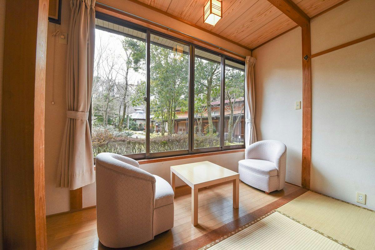 Seasonal Cuisine and Hot Springs Inn Tokiwaso