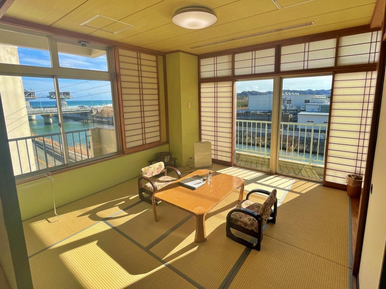 일본식 및 서양식 객실 311, 일본식 객실 측