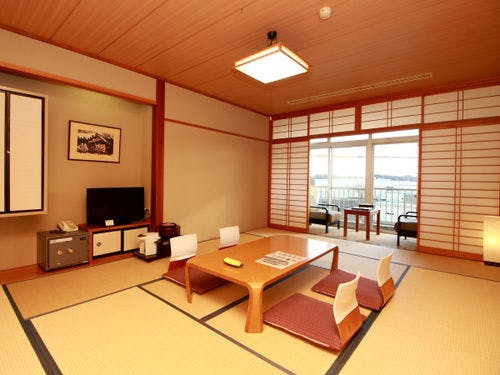 和室】広く開放的なつくりのお部屋です。