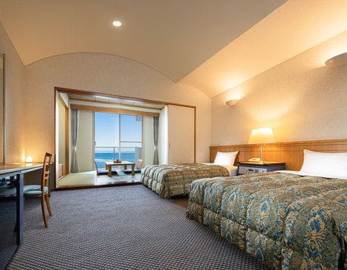 オーシャンビューの和洋室