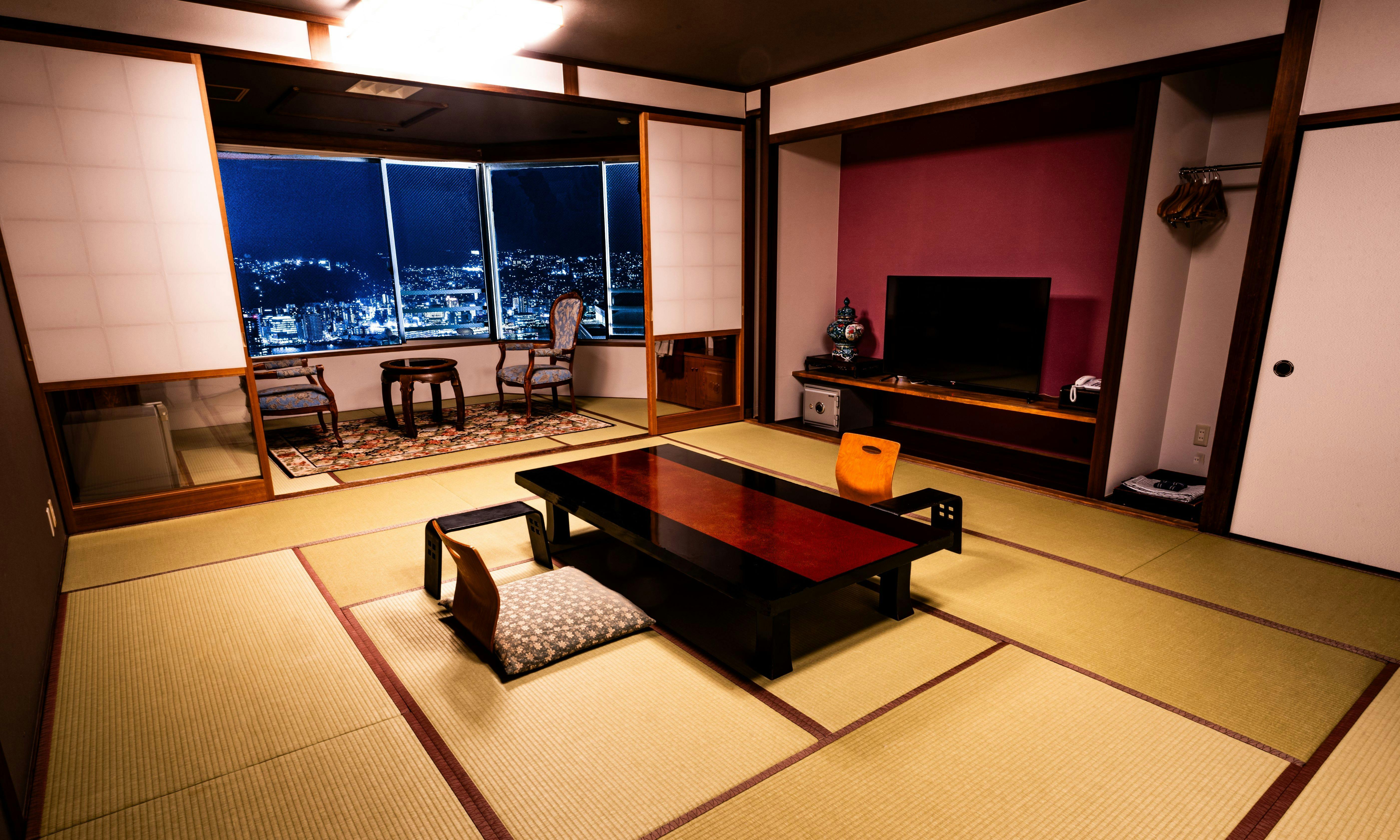 充実の品 13250877.jpg?auto=compress, 地図・旅行ガイド