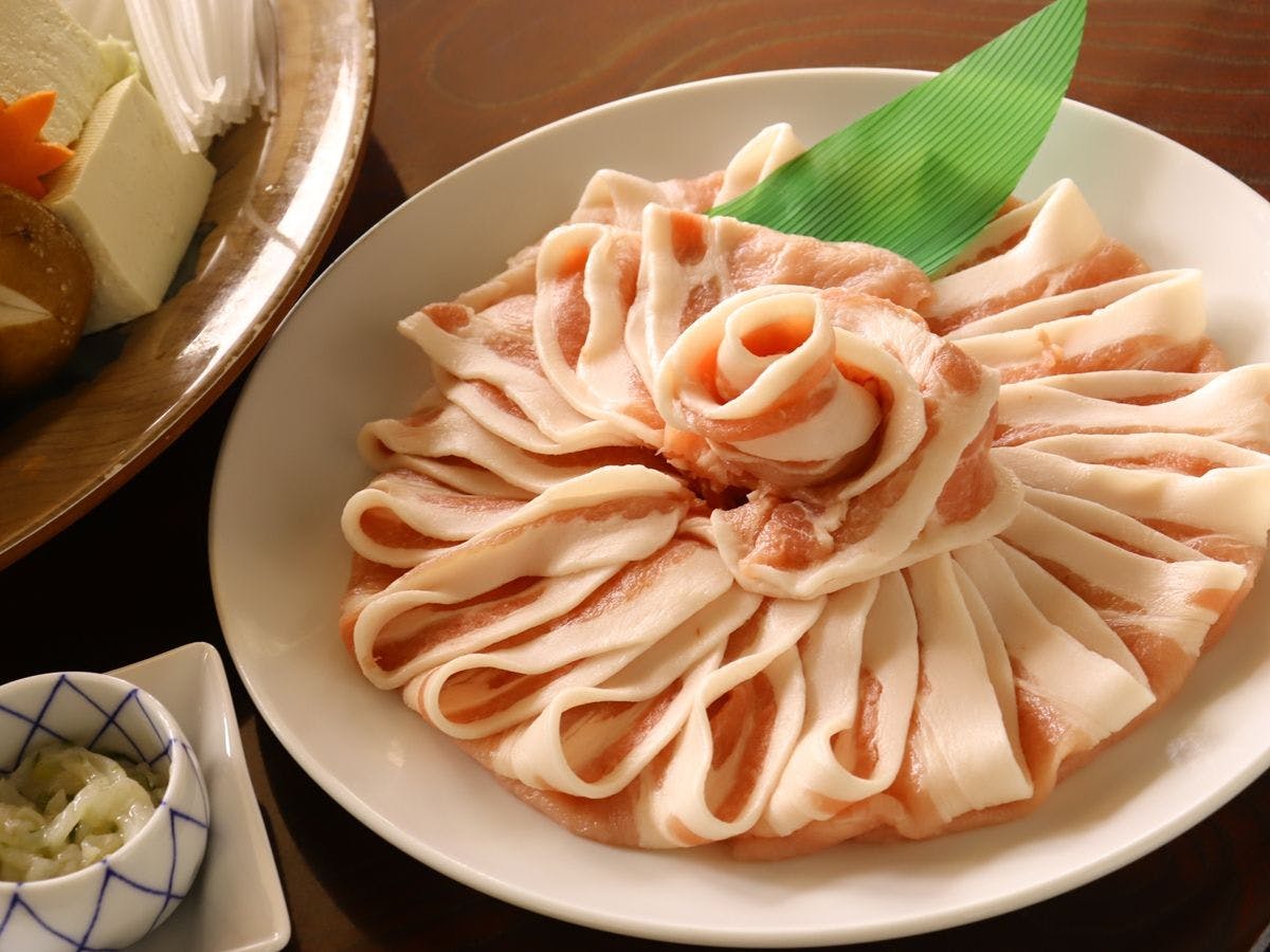 Steamboat daging babi (contoh)