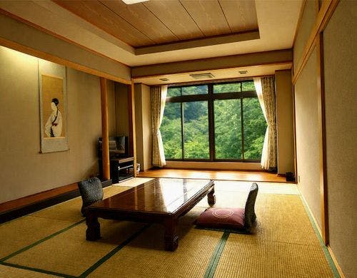 本館 渓流側 トイレ付き和室