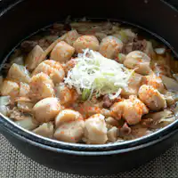 Nikmati hidangan khas daerah Imoni.