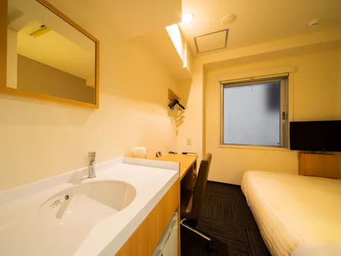 มีห้องอาบน้ำฝักบัว (ไม่มีอ่างอาบน้ำ)