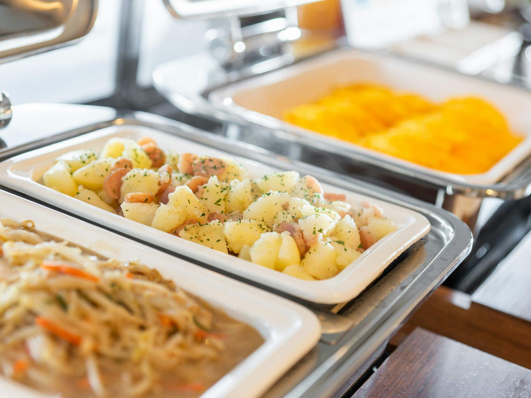 我们提供温热的料理。