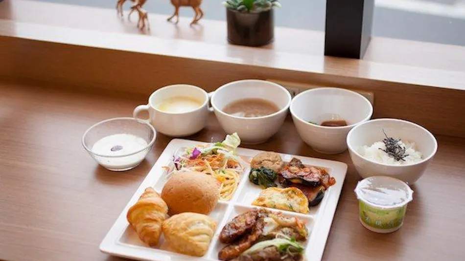 Super Hotel JR Nara Station Front・Sanjo Street