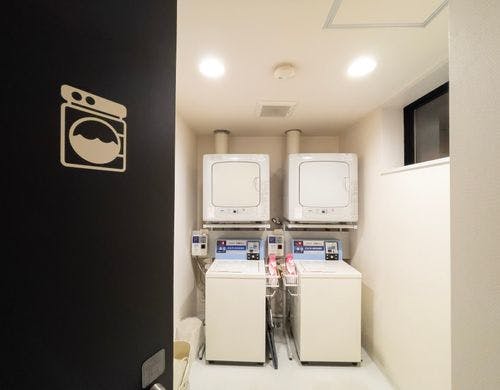 洗濯機・乾燥機を各２台ご用意しております