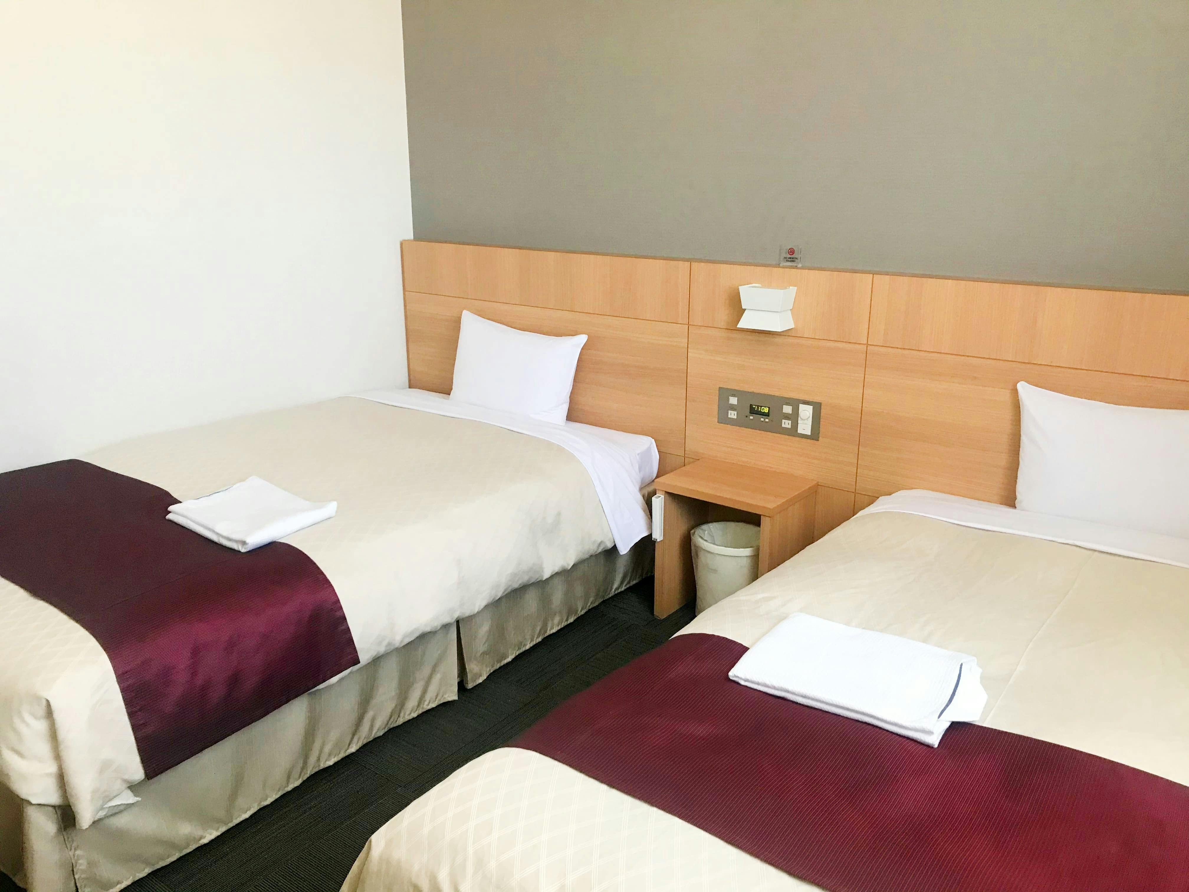 Kamar Twin (Tempat Tidur Lebar 120cm)