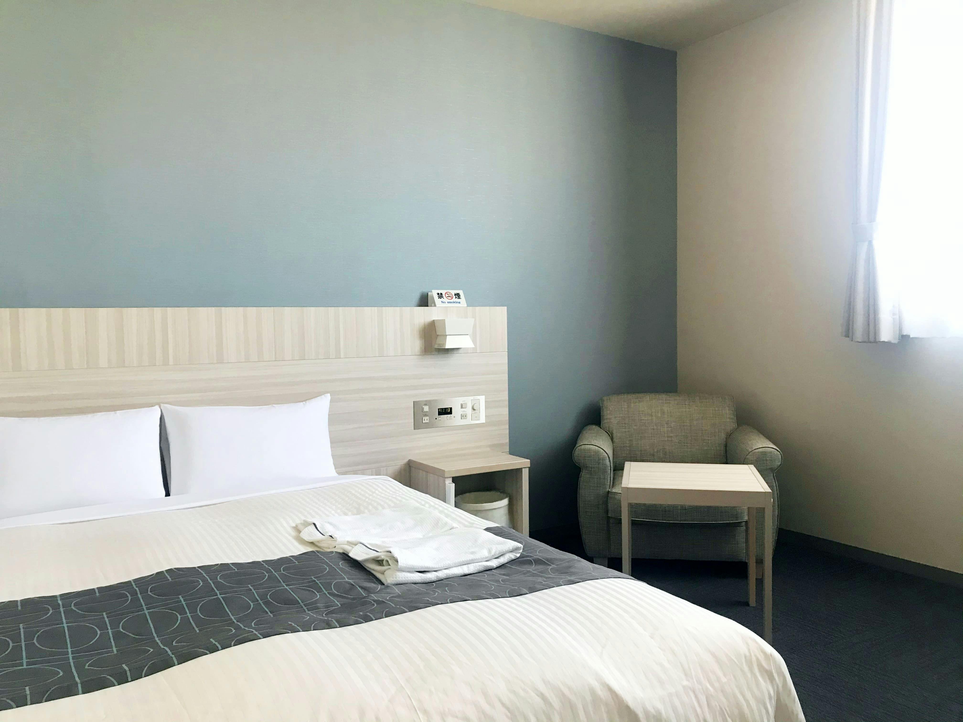 Kamar Double (Tempat Tidur Lebar 140cm)