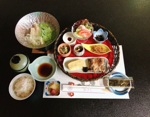 【朝食一例】