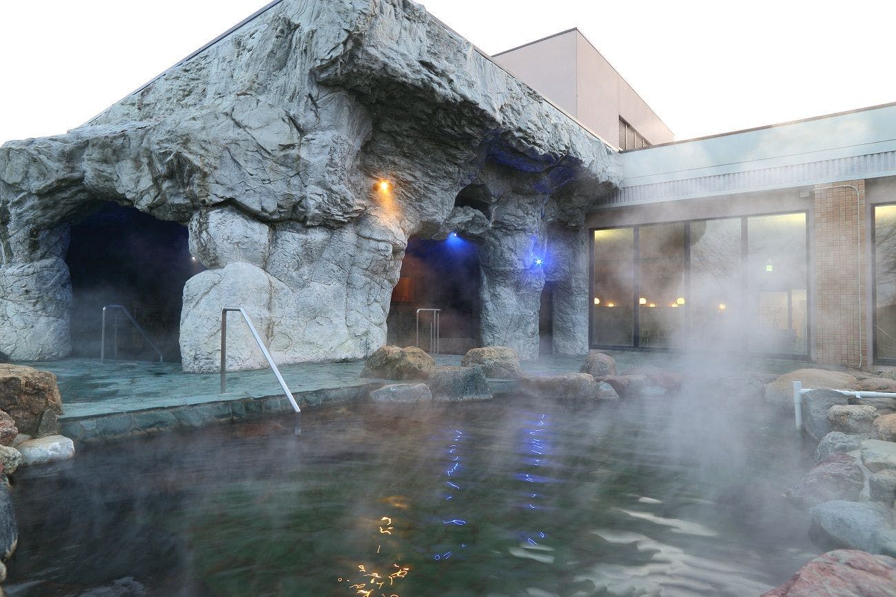 Blue Cave Onsen Pipa no Yu Yuurin-kan
