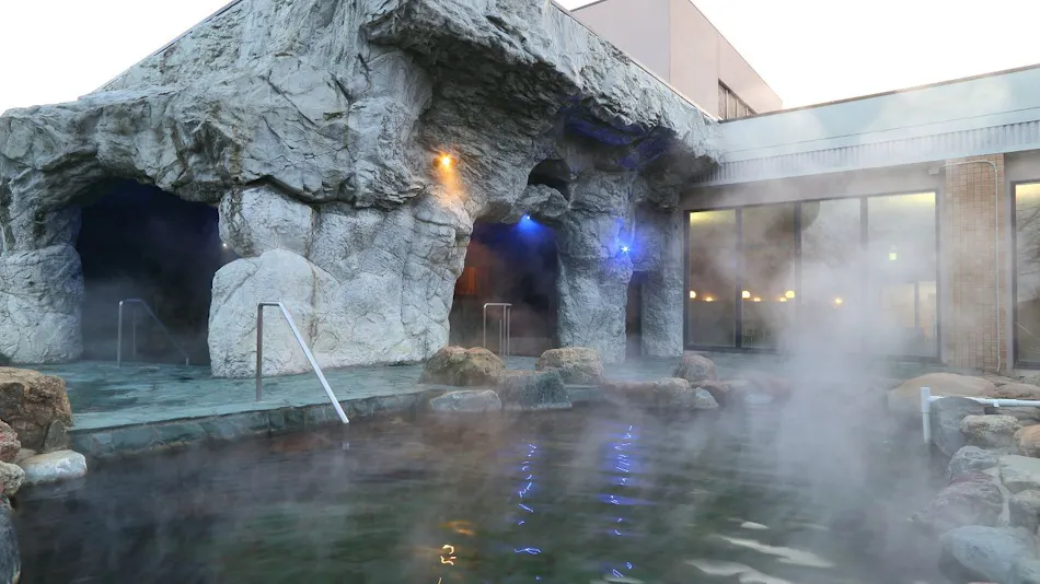Blue Cave Onsen Pipa no Yu Yuurin-kan