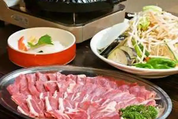 จิงกิสข่าน (อาหารย่างเนื้อแกะ)