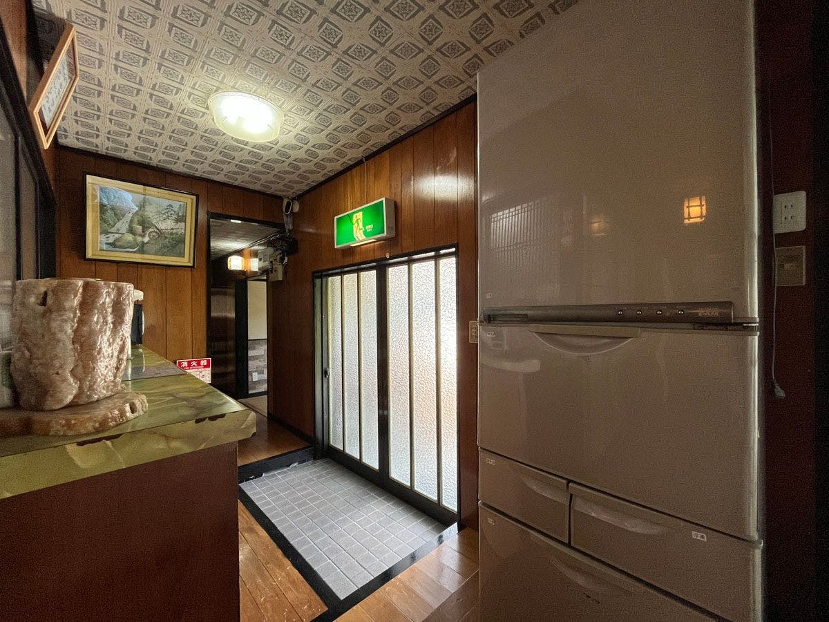 【สิ่งอำนวยความสะดวก】อาคารหลัก - ตู้เย็นส่วนกลาง