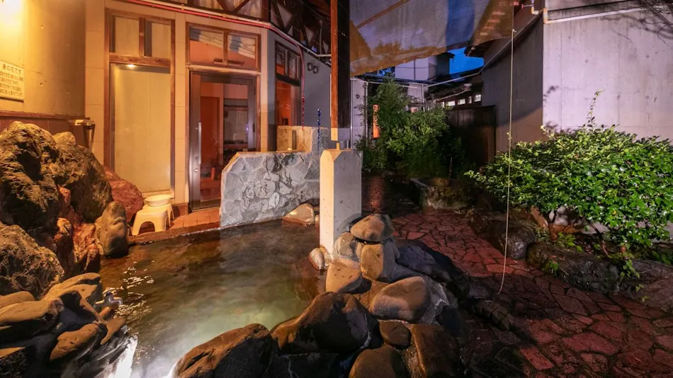 Yamae Onsen Hotaru