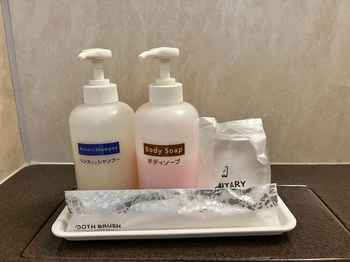 ห้องพักมีสิ่งอำนวยความสะดวกสำหรับอาบน้ำครบครัน