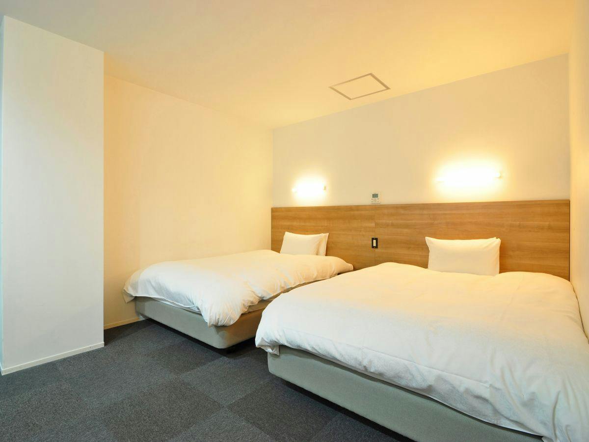 Agnes Hotel Plus