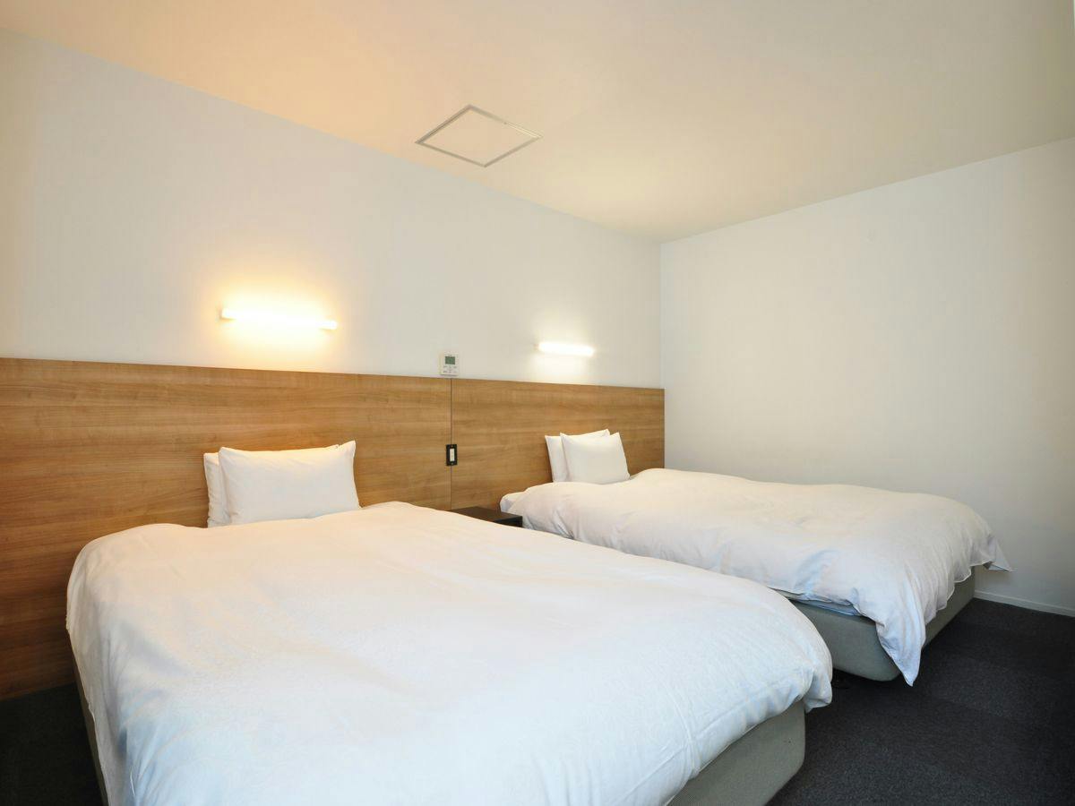 Agnes Hotel Plus
