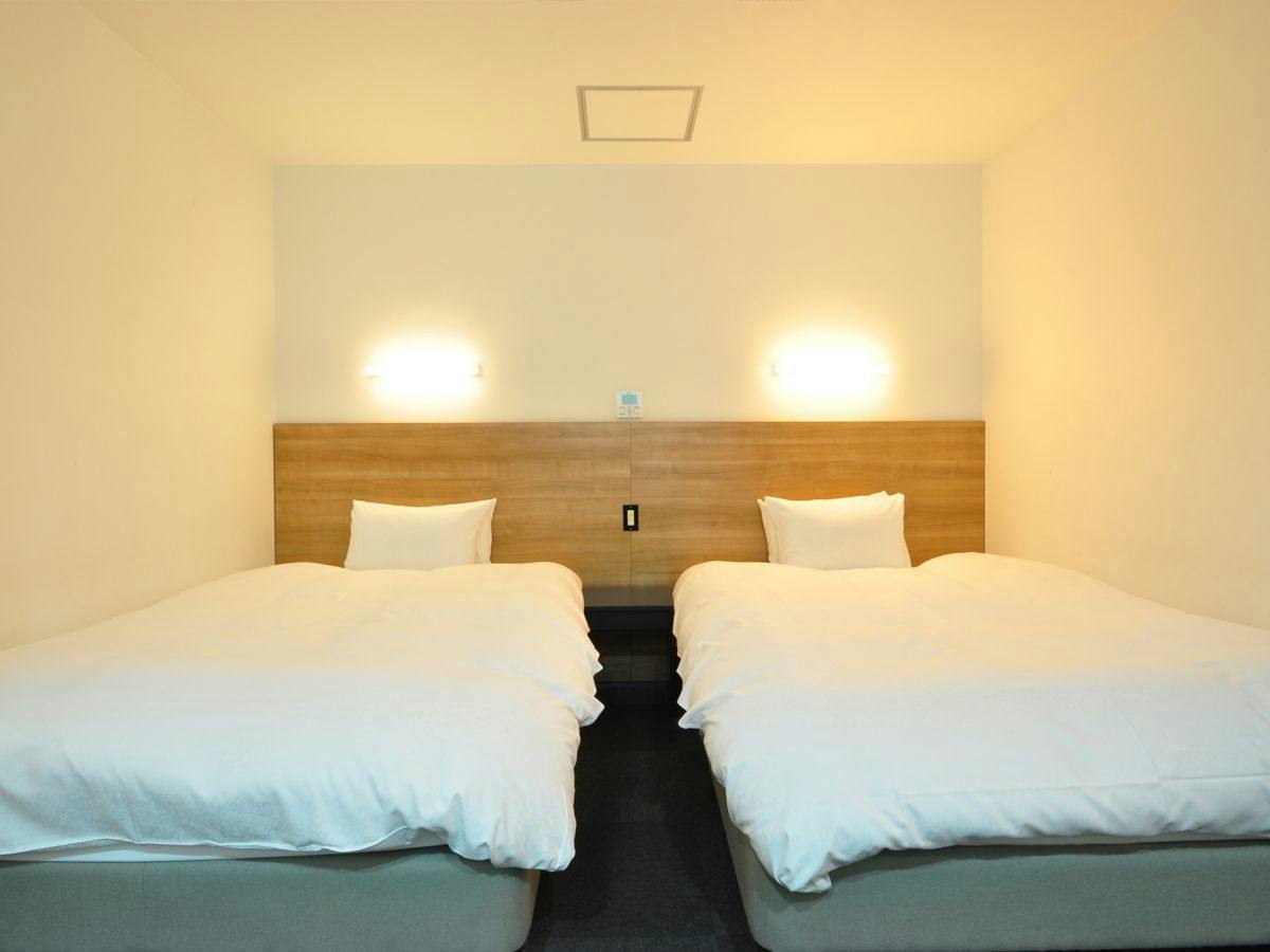 Agnes Hotel Plus