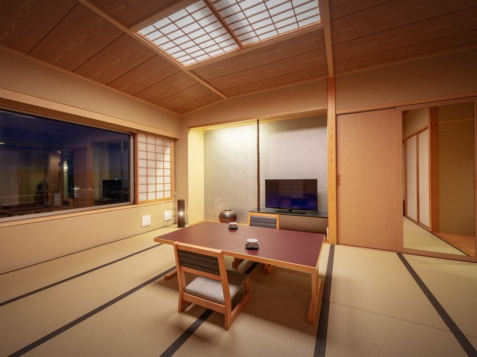 ห้องพักสไตล์ญี่ปุ่นขนาด 12 เสื่อทาทามิ *ไม่มีอ่างอาบน้ำ ~พื้นที่กว้างขวางในบรรยากาศแบบญี่ปุ่น~