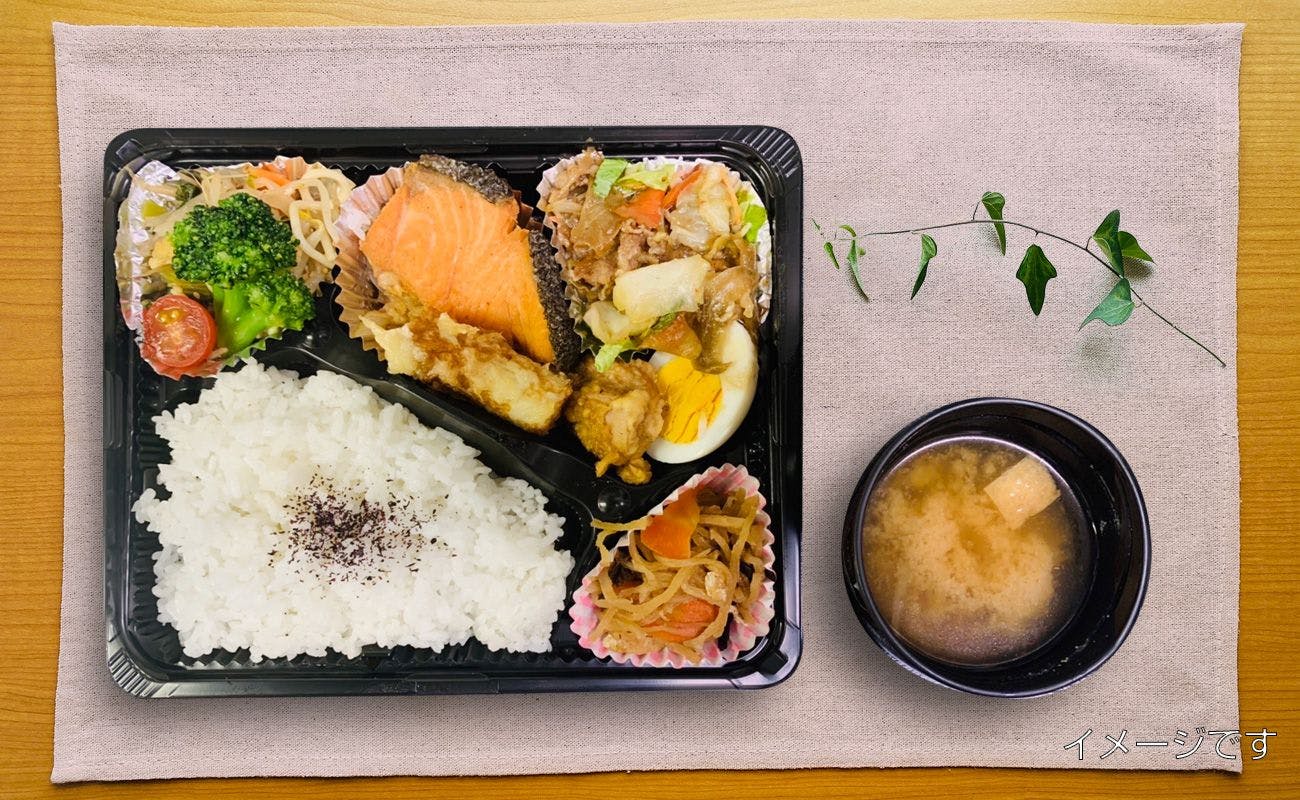 ข้าวกล่องอาหารเช้าทำเองเปลี่ยนทุกวัน