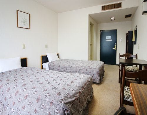 ツインルームA【100cm幅ベッド2台】