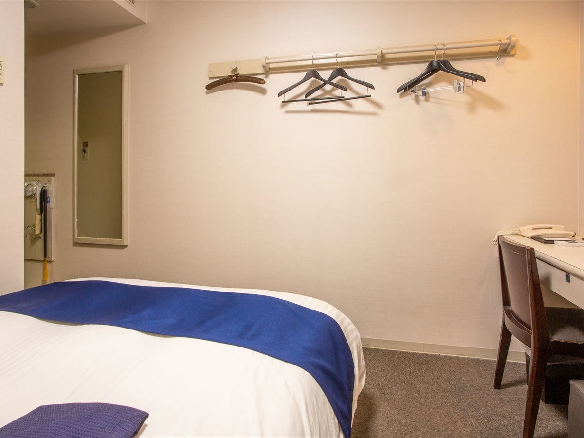 Hamilton Hotel -BLUE- Meieki Minami