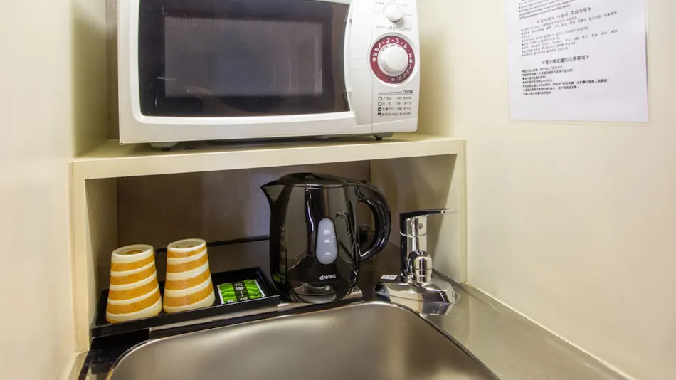 Hamilton Hotel -BLUE- Meieki Minami