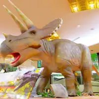 ไทรเซอราทอปส์รอต้อนรับคุณอยู่?