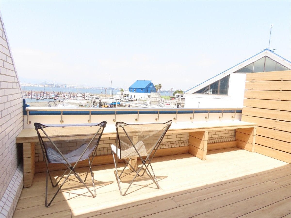Osaka North Port Marina HULL