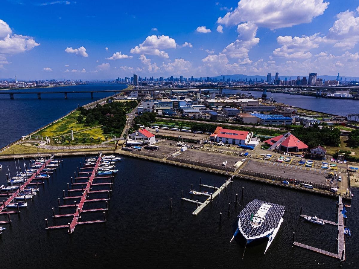 Osaka North Port Marina HULL