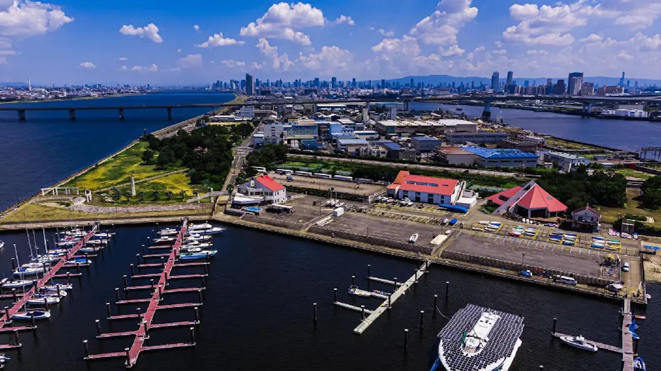 Osaka North Port Marina HULL