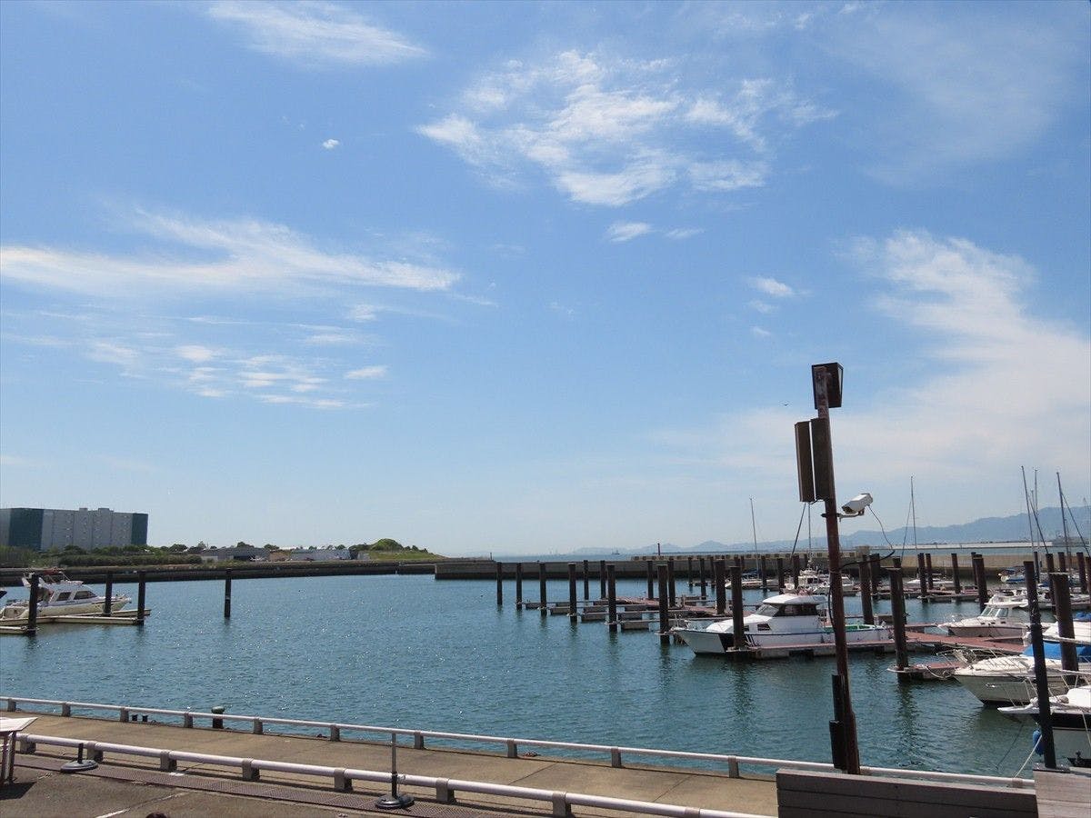 Osaka North Port Marina HULL